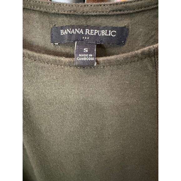 Banana Republic Puff Sleeve Crew Neck Tee Olive Green Size S EUC ✨ - Picture 5 of 8